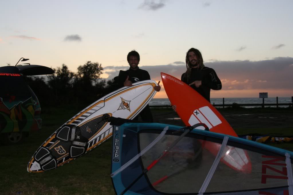 JaviWindSurfGenisSurfKite1280x768.jpg