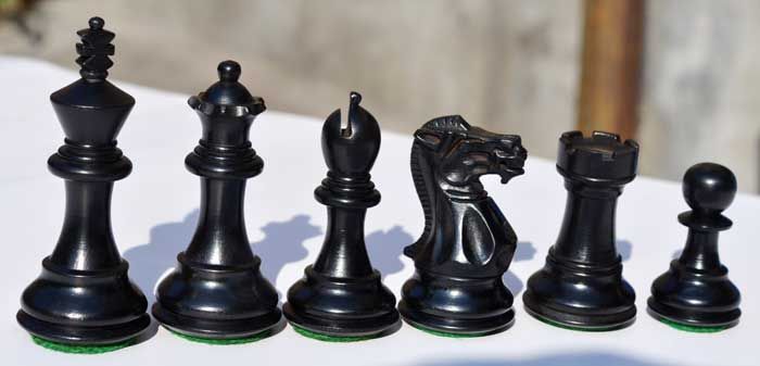  photo LE-Chess-Set-9.jpg
