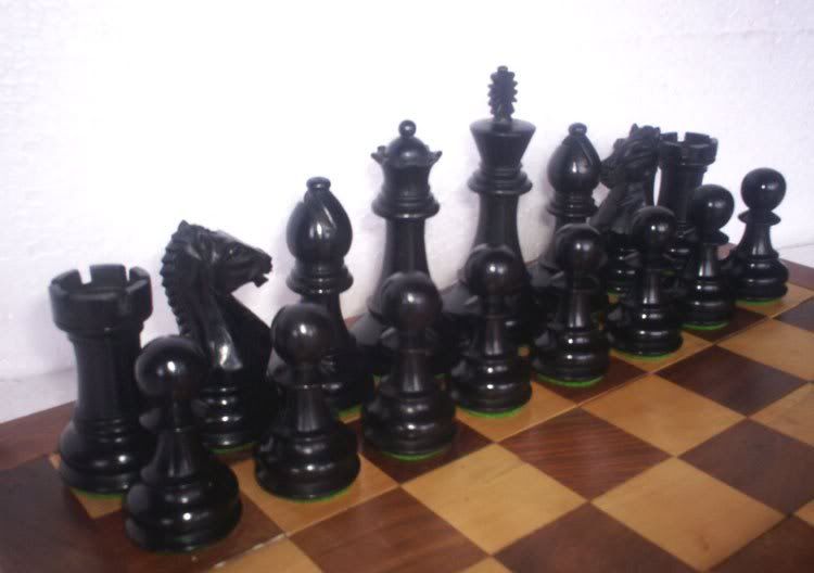 Staunton Chess Set