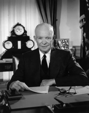 th_Eisenhower_in_the_Oval_Office.jpg
