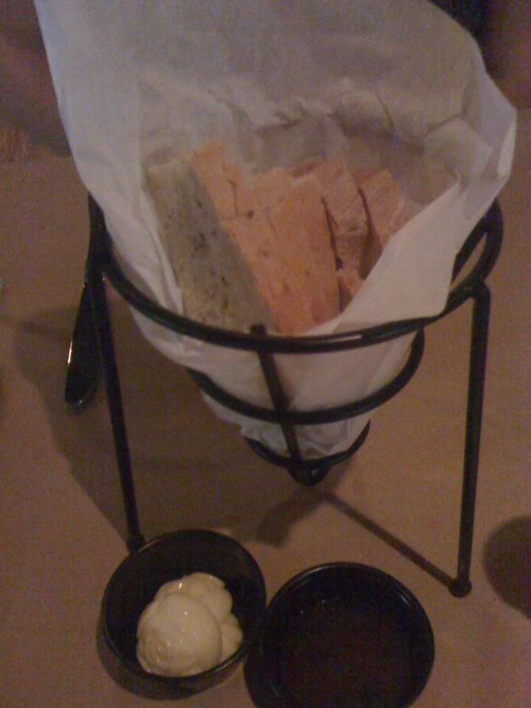 Bread with Blueberry Mango Chutney from Elements Bread with Blueberry Mango Chutney from Elements