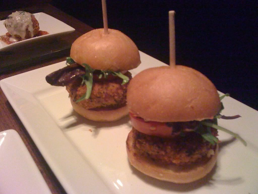 Mac & Cheese Daddy Sliders from Johnny Smalls Mac & Cheese Daddy Sliders from Johnny Smalls