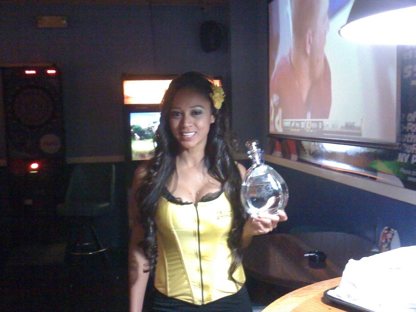 Ambhar Goddess Amanda Says Make Her A Drink. She's pretty. Ambhar Goddess Amanda Says Make Her A Drink. She's pretty.