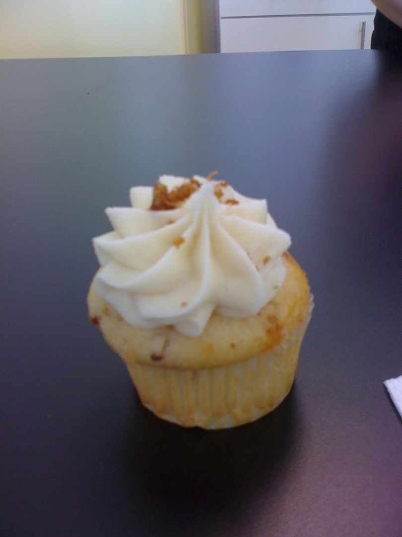 Maple Bacon Cupcake From Retro Bakery Maple Bacon Cupcake From Retro Bakery