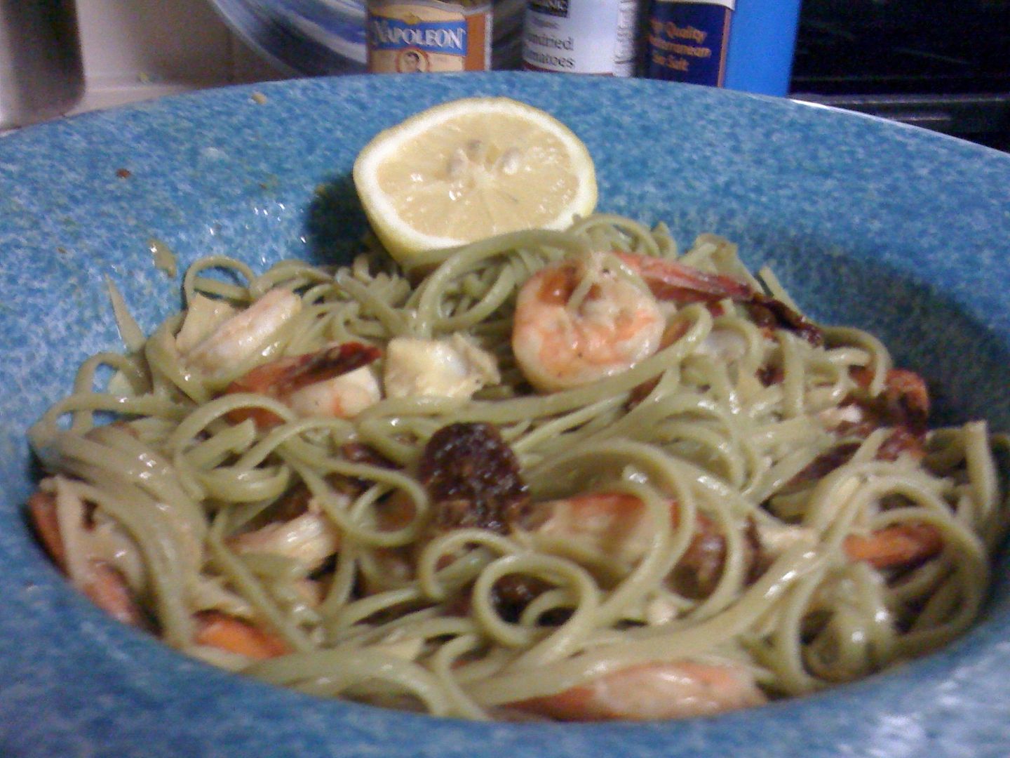 Spinach Linguini with Shrimp, Artichoke Hearts and Sun-Dried Tomatoes by Moi Spinach Linguini with Shrimp, Artichoke Hearts and Sun-Dried Tomatoes by Moi