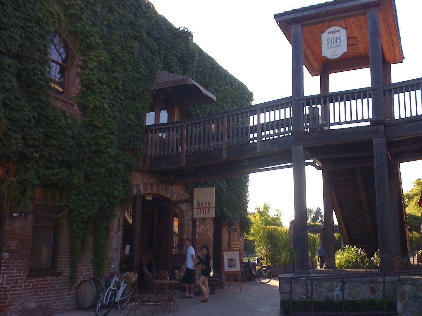 Chef Michael Chiarello's Little Corner of the Earth Chef Michael Chiarello's Little Corner of the Earth